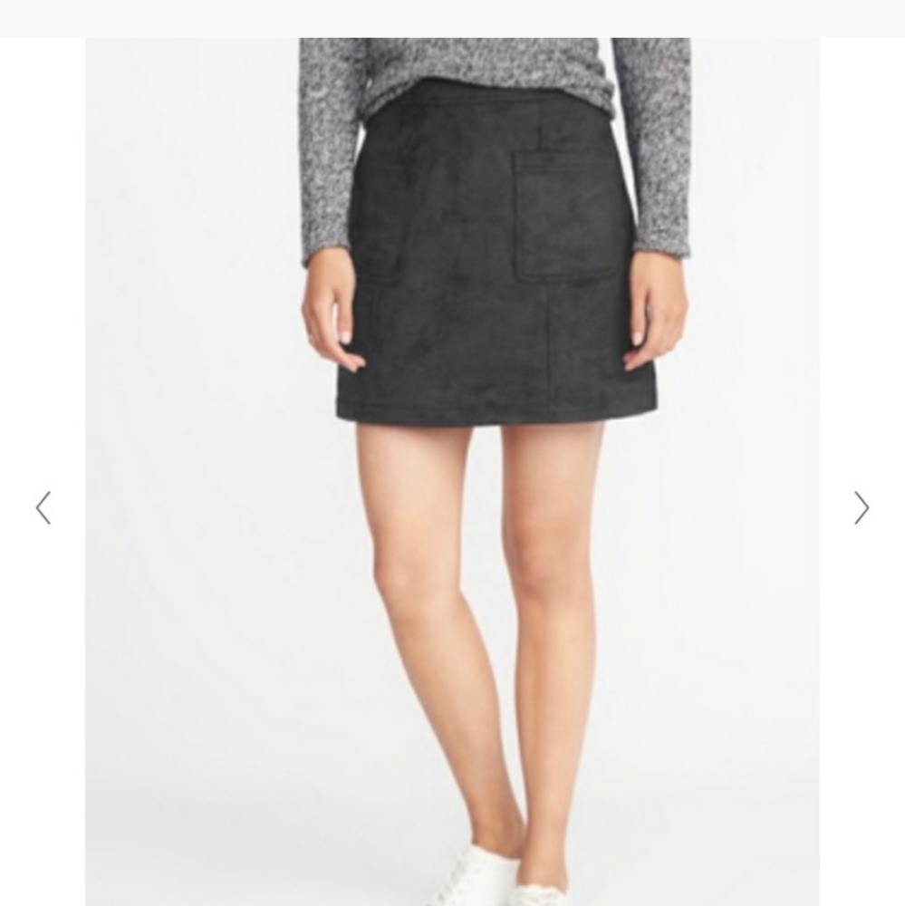 Old Navy Faux Suede Black‎ mini skirt